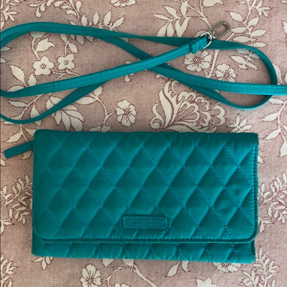 ❄️Vera Bradley Wristlet❄️
